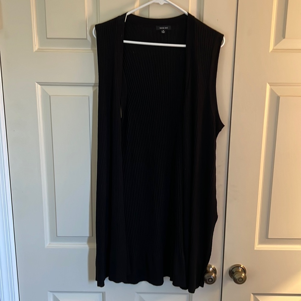 Black long vest XL